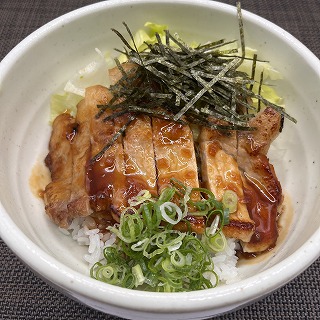 　　　　ポークステーキ丼