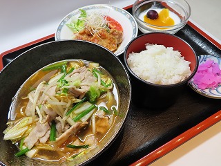 天理ラーメンと油淋鶏