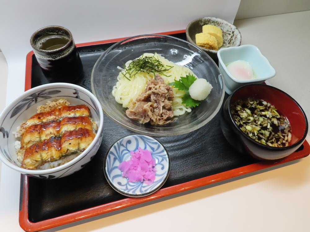 牛肉つけうどん又はそばとミニうな丼
